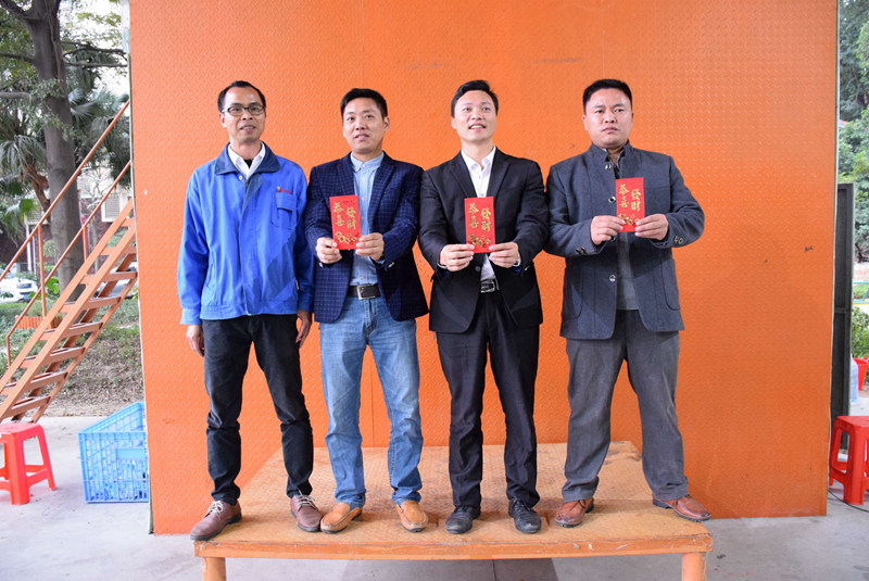 《打造高凝聚力团队》第四批团队拓展训练(图7)